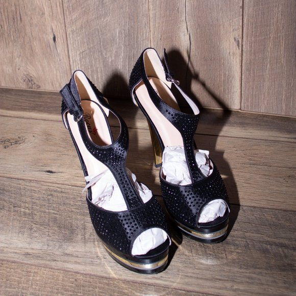 Black and Gold Platform Stilletos - Picture 3 of 6